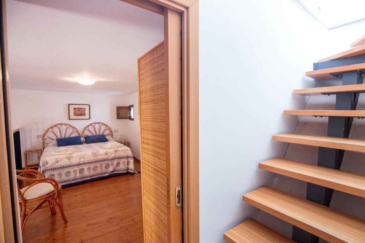 Casa Zu Peppino Apartment *